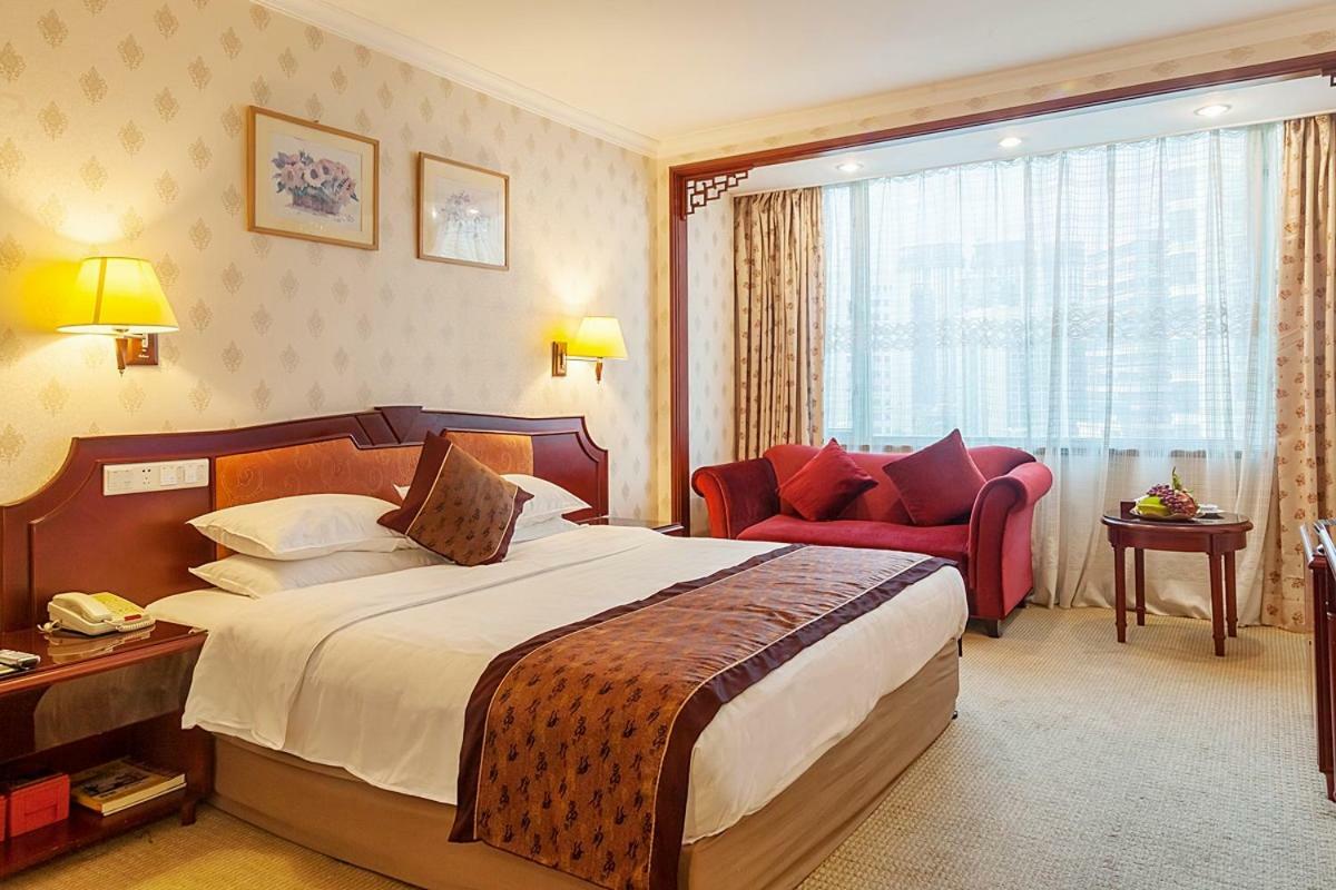 Xiamen Huaqiao Hotel Екстер'єр фото
