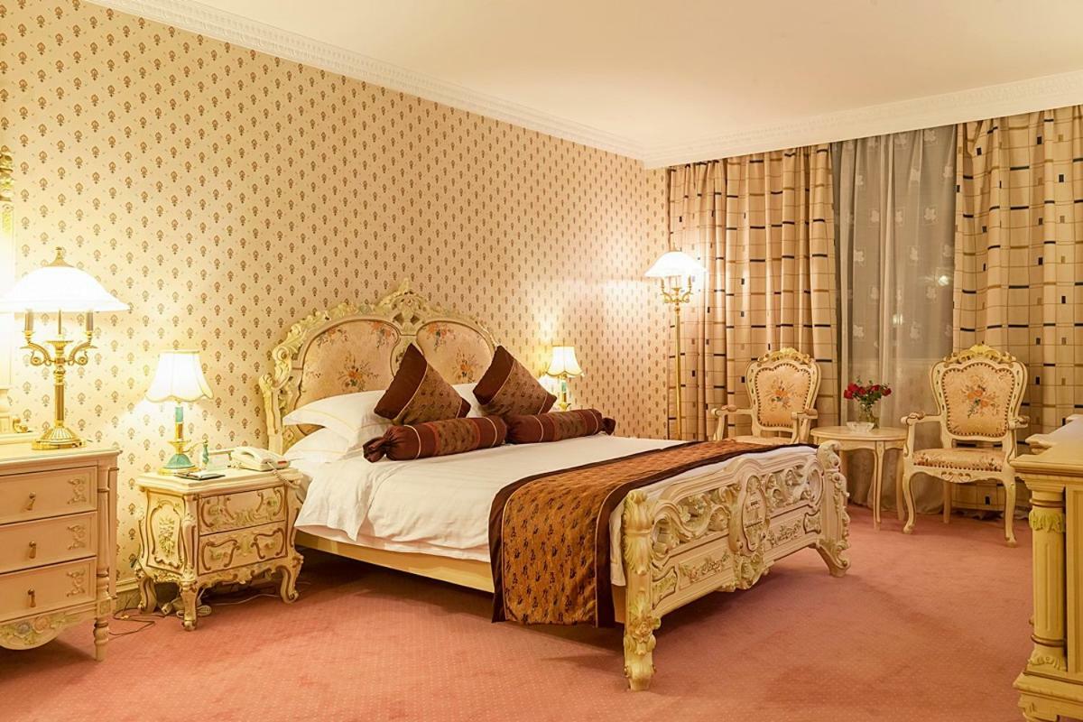 Xiamen Huaqiao Hotel Екстер'єр фото