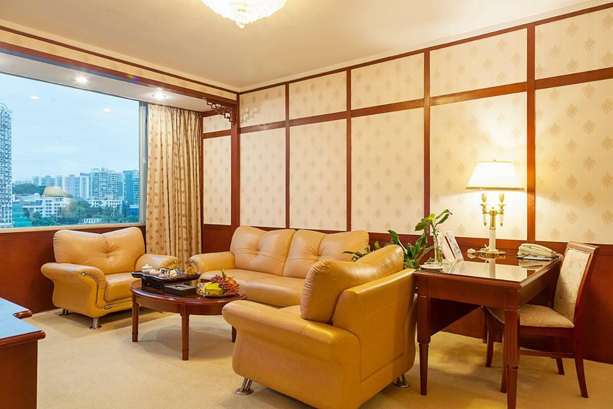 Xiamen Huaqiao Hotel Екстер'єр фото